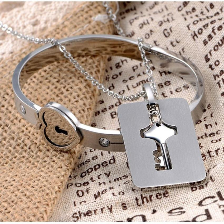 Lock Key Bracelet And Pendant Jewelry Set